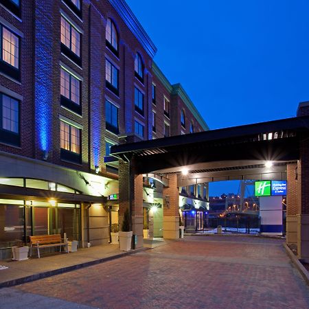 Holiday Inn Express Hotel & Suites Pittsburgh-South Side By Ihg Dış mekan fotoğraf