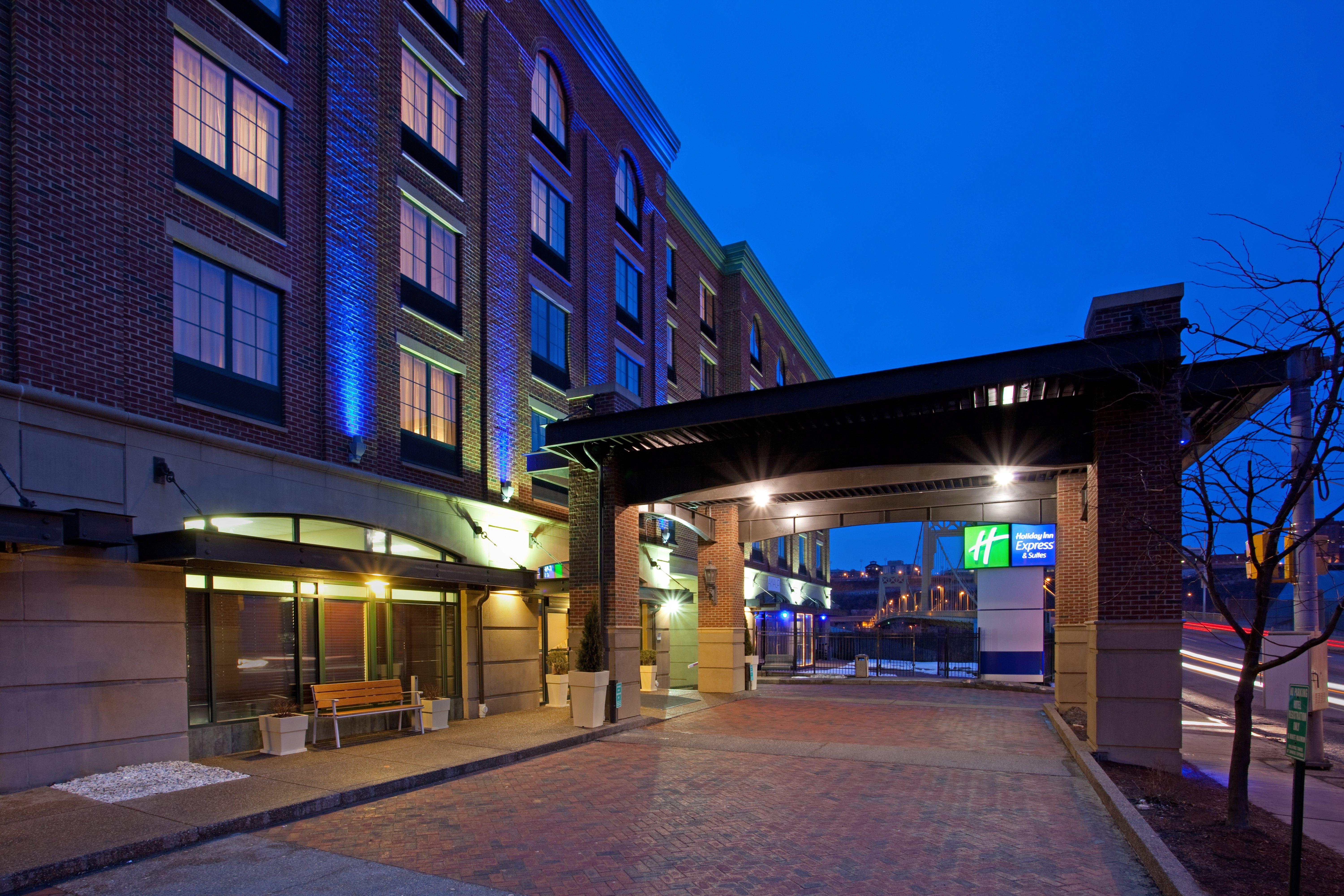 Holiday Inn Express Hotel & Suites Pittsburgh-South Side By Ihg Dış mekan fotoğraf